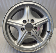 Load image into Gallery viewer, 1x Alufelge 16 Zoll 7.0&quot; 5x120 46ET Glanz Silber 10922606 BMW Z3 E36 Rim Wheel