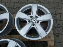 Load image into Gallery viewer, 4x Alufelge 17 Zoll 6.5" 5x112 33ET Glanz Silber 5N0601025 VW Tiguan Rim Wheel FEL3411218783rz
