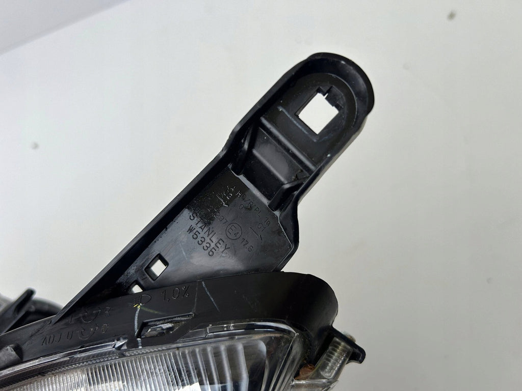 Frontscheinwerfer Mitsubishi Space Star 8301D445 Links Scheinwerfer Headlight