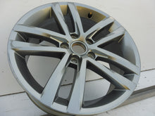 Load image into Gallery viewer, 1x Alufelge 17 Zoll 7.0&quot; 5x112 40ET 3G0801025D VW Passat B8 Rim Wheel