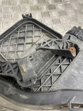 Laden Sie das Bild in den Galerie-Viewer, Frontscheinwerfer Toyota Avensis 0821211L1R Rechts Scheinwerfer Headlight SCH3791112906dt
