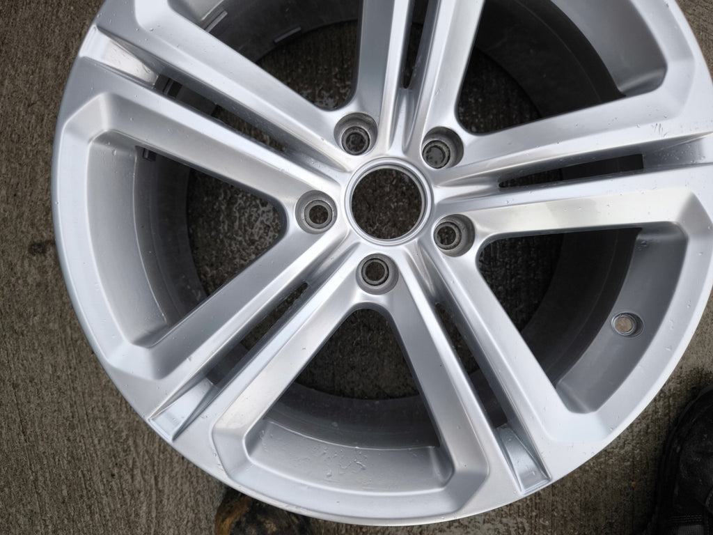 1x Alufelge 17 Zoll 8.0" 5x112 1K8601025T Audi Rim Wheel FEL3405951199kk