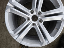 Laden Sie das Bild in den Galerie-Viewer, 1x Alufelge 17 Zoll 8.0" 5x112 1K8601025T Audi Rim Wheel FEL3405951199kk