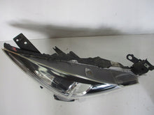 Laden Sie das Bild in den Galerie-Viewer, Frontscheinwerfer Mazda 3 Ein Stück (Rechts oder Links) Scheinwerfer Headlight SCH6291002215qh