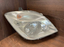 Load image into Gallery viewer, Frontscheinwerfer Mercedes-Benz Sprinter 24738200 Rechts Scheinwerfer Headlight SCH6757312974hr