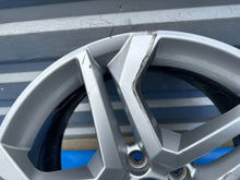 Laden Sie das Bild in den Galerie-Viewer, 1x Alufelge 18 Zoll 80A601025BD Audi Q5 Rim Wheel FEL9341696293nd