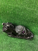 Load image into Gallery viewer, Frontscheinwerfer VW Tiguan 5N1941005 Links Scheinwerfer Headlight