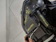 Laden Sie das Bild in den Galerie-Viewer, Frontscheinwerfer Peugeot 108 14R-90061887 Rechts Scheinwerfer Headlight SCH4161597913jc