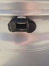 Load image into Gallery viewer, 4x Alufelge 18 Zoll 8.0" 5x112 41ET Glanz Silber A2224010902 Mercedes-Benz FEL2851611445cg