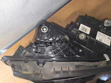 Laden Sie das Bild in den Galerie-Viewer, Frontscheinwerfer Mercedes-Benz W206 A2069060803 LED Rechts Headlight SCH6447605112vp