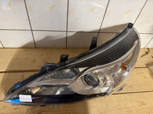 Laden Sie das Bild in den Galerie-Viewer, Frontscheinwerfer Toyota Verso 150604 Links Scheinwerfer Headlight SCH6631415869mj