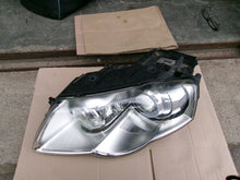 Laden Sie das Bild in den Galerie-Viewer, Frontscheinwerfer VW Passat 89312650 Links Scheinwerfer Headlight SCH9666373955mh