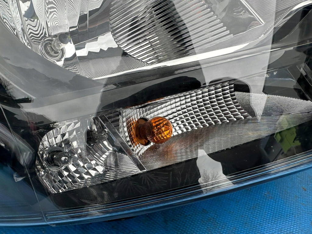 Frontscheinwerfer Ford Transit 01037199900010 GK3113W029BC Rechts Headlight SCH2358390250wx