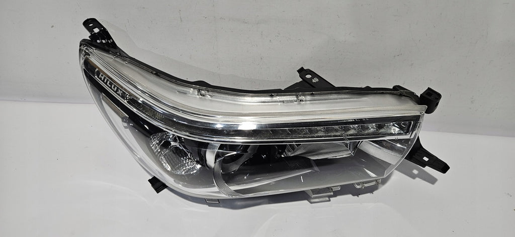 Frontscheinwerfer Toyota Hilux VIII LED Rechts Scheinwerfer Headlight SCH1983788450kr