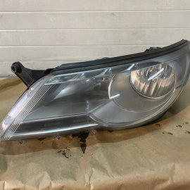Frontscheinwerfer VW Tiguan 5N1941031 Links Scheinwerfer Headlight SCH6235686869gn