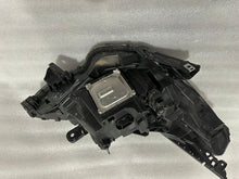 Laden Sie das Bild in den Galerie-Viewer, Frontscheinwerfer Renault Clio 5 260606923R Links Scheinwerfer Headlight SCH2649866583kh