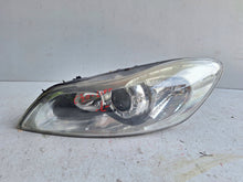 Laden Sie das Bild in den Galerie-Viewer, Frontscheinwerfer Volvo C30 31214805 Links Scheinwerfer Headlight SCH1596308321lj
