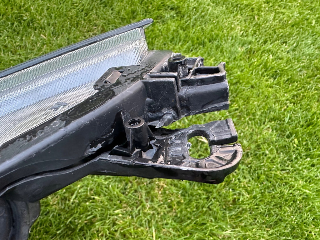 Frontscheinwerfer Ford Kuga GV41-13D154-AD Xenon Rechts Scheinwerfer Headlight