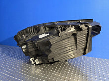 Laden Sie das Bild in den Galerie-Viewer, Frontscheinwerfer Mercedes-Benz W247 A2479063504 LED Links Headlight