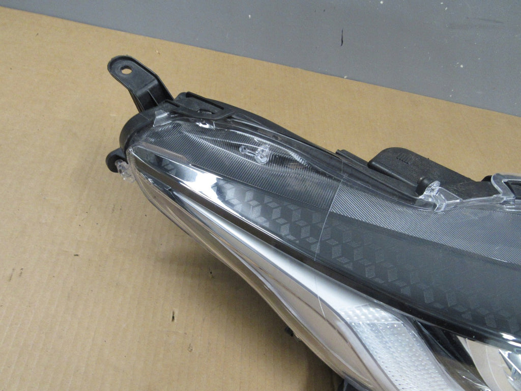 Frontscheinwerfer Toyota Yaris LED Rechts Scheinwerfer Headlight