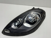 Laden Sie das Bild in den Galerie-Viewer, Frontscheinwerfer Porsche Macan 95B941031 Links Scheinwerfer Headlight SCH8898601400nb