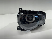 Laden Sie das Bild in den Galerie-Viewer, Frontscheinwerfer Land Rover Defender L8B213W030 Links Scheinwerfer Headlight SCH8893644996hg