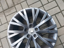 Laden Sie das Bild in den Galerie-Viewer, 1x Alufelge 18 Zoll 8.0&quot; 5x112 44ET 3V0601025AN Skoda Superb Iii Rim Wheel