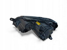 Laden Sie das Bild in den Galerie-Viewer, Frontscheinwerfer VW I Van Passat B7 58879623AB Xenon Rechts Headlight SCH2023786205of