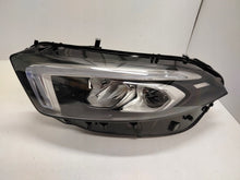 Laden Sie das Bild in den Galerie-Viewer, Frontscheinwerfer Mercedes-Benz W177 A1779063705 A1779064803 Full LED Ein Satz SCH9605002636rt
