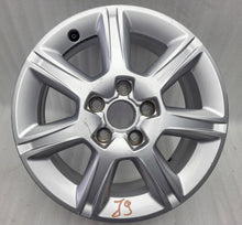 Laden Sie das Bild in den Galerie-Viewer, 1x Alufelge 16 Zoll 6.5" 5x112 50ET Glanz Silber 8P0601025AP Audi A3 Rim Wheel FEL5189058365lu