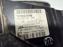 Load image into Gallery viewer, Frontscheinwerfer Volvo S40 V50 32206145 Xenon Rechts Scheinwerfer Headlight SCH7519481967ic