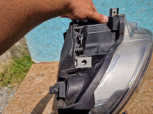 Load image into Gallery viewer, Frontscheinwerfer BMW 3 E93 E92 0301230271 7162127 Links Scheinwerfer Headlight SCH3171072957gr