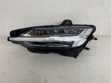 Laden Sie das Bild in den Galerie-Viewer, Frontscheinwerfer Volvo V60 I S60 32404679 LED Links Scheinwerfer Headlight SCH3249551033bt
