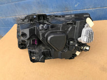 Laden Sie das Bild in den Galerie-Viewer, Frontscheinwerfer Audi Q2 81A941012 LED Rechts Scheinwerfer Headlight