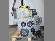 Laden Sie das Bild in den Galerie-Viewer, Motor Nissan Juke HRA2DDT 1.2 115PS 85kW 62TKm Benzin Engine Unkomplett MOT6000096429sq