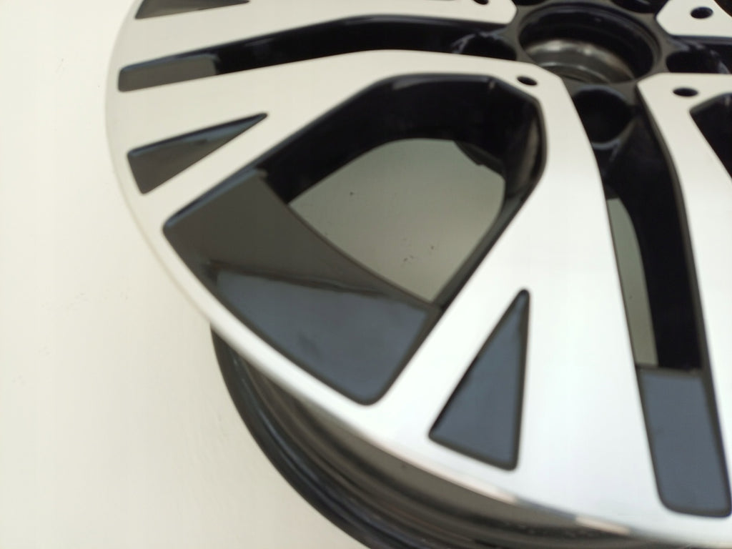 1x Alufelge 18 Zoll 7.5" 5x112 53ET Glanz A2474015000 Mercedes-Benz W247 FEL9717981943eq