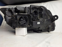 Laden Sie das Bild in den Galerie-Viewer, Frontscheinwerfer VW Transporter 7E1941035 Links Scheinwerfer Headlight