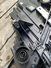 Laden Sie das Bild in den Galerie-Viewer, Frontscheinwerfer BMW F44 6211-5A17BC2-03 LED Rechts Scheinwerfer Headlight