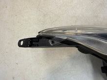 Laden Sie das Bild in den Galerie-Viewer, Frontscheinwerfer Ford 51793414 Links Scheinwerfer Headlight SCH6454192083ru