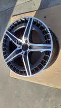 Laden Sie das Bild in den Galerie-Viewer, 1x Alufelge 20 Zoll 10.5&quot; 5x112 67ET A2954012700 Mercedes-Benz Amg Eqe Rim Wheel