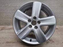Laden Sie das Bild in den Galerie-Viewer, 1x Alufelge 16 Zoll 6.5" 5x100 43ET Glanz Silber 6Q0601025S VW Polo Iv Rim Wheel FEL6187193792mv