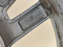 Laden Sie das Bild in den Galerie-Viewer, 1x Alufelge 16 Zoll 5x112 5L0601025J Skoda Yeti Rim Wheel FEL7014333917pi