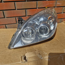 Laden Sie das Bild in den Galerie-Viewer, Frontscheinwerfer Opel Vectra C 89312279 Links Scheinwerfer Headlight SCH5219744349aa
