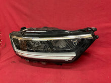 Load image into Gallery viewer, Frontscheinwerfer VW T-Roc 2GA941006F LED Rechts Scheinwerfer Headlight