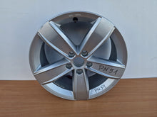 Load image into Gallery viewer, 1x Alufelge 17 Zoll 6.5&quot; 5x112 38ET Glanz Silber 5NA071497 VW Tiguan Rim Wheel