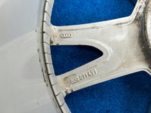 Laden Sie das Bild in den Galerie-Viewer, 1x Alufelge 17 Zoll 6.5" 5x112 33ET Glanz Silber 8U0071497 Audi Q3 Rim Wheel FEL8864096217ww