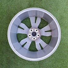 Laden Sie das Bild in den Galerie-Viewer, 1x Alufelge 19 Zoll 7.5" 5x112 50ET 10A071499A 87169090 VW Id.3 Rim Wheel FEL9943308345ia