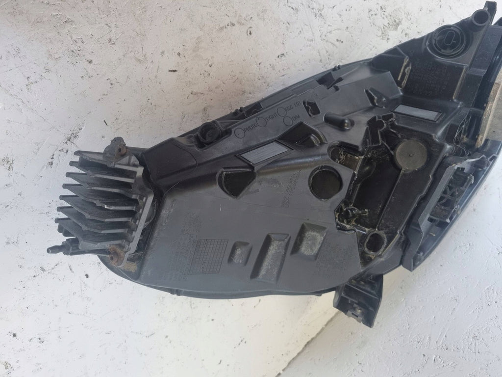 Frontscheinwerfer Tesla Model 3 1077375-50-B Links Scheinwerfer Headlight