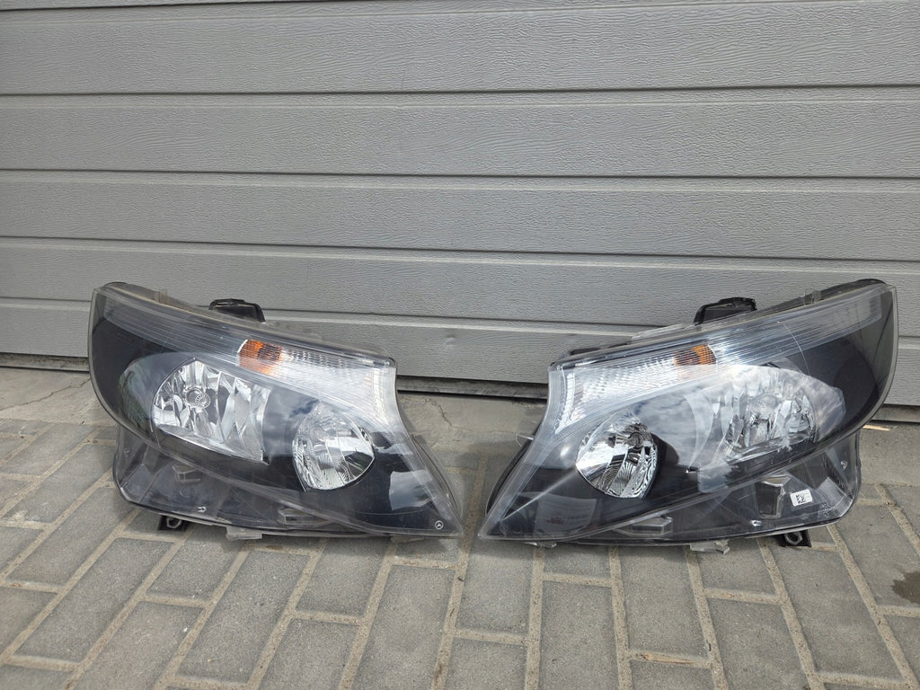 Frontscheinwerfer Mercedes-Benz Vito W447 A4479067800 Rechts Headlight SCH3249302889cb