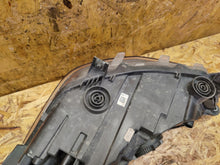 Laden Sie das Bild in den Galerie-Viewer, Frontscheinwerfer 6F1941006B Rechts Scheinwerfer Headlight